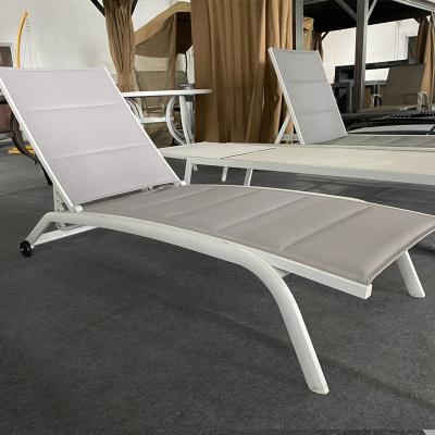 China Modern Warm On The Cheap Amazon Pool Side Lounger Quilted Beach Couch With Wheels for sale