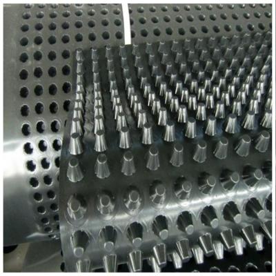 China Industrial Retaining Wall Drainage Mats Construction Materials Ease Installation for sale