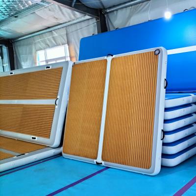 China Dropstitch+PVC+eva OEM ODM drop stitch DWF material 2021 new inflatable dock station with teak surface sale for sale