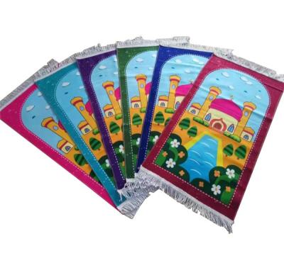 China Stain Resistant Mosque Design Kids Prayer Rugs for sale