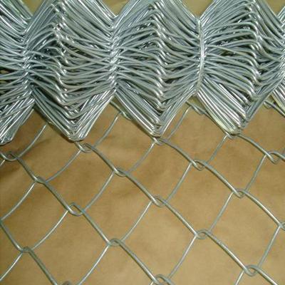 China Fence Mesh Zinc Coated GI Mesh Processing Chain Link Hot Dipped Galvanized Fence for sale