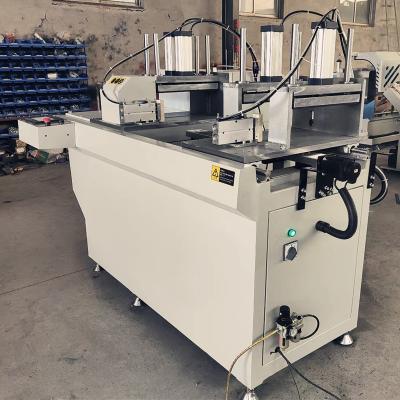 中国 Aluminium machinery shop automatic Automobile industry cnc cut single head aluminum cutting machine 90 degree for led li 販売のため