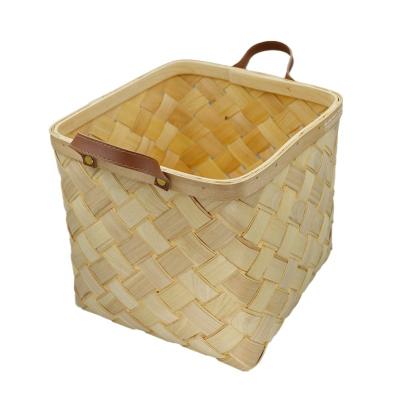 China Sustainable Fir Wooden Laundry Basket Clothes Hamper Storage Wooden Laundry Basket For Household Use for sale