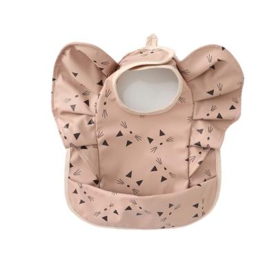 China Outstanding Quality Washable Fashion Waterproof Wing Baby Bibs Set For Newborn Children for sale