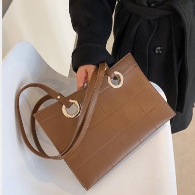 China Other Running RTS Plaid Shoulder Bag Messenger Bag Eyelet Embossed Handbag For Women for sale