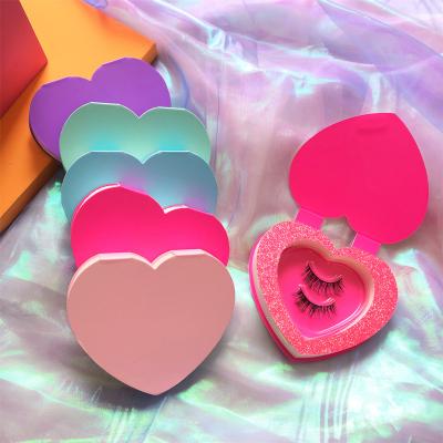 China Disposable Glitter Eyelash Heart Shaped Packing Case With Tray For 25mm Long Pretty Eyelash Lash Storage Package Cheap Bulk Wholesale 25mm for sale