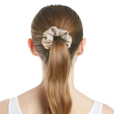 China Summer Fashionable Silk Scrunchies Wholesale Satin Scrunchies Bulk Hair Scrunchies Women Hair Scrunchies for sale