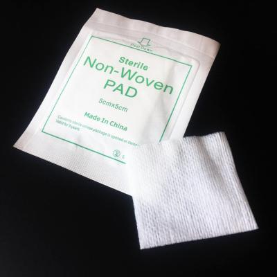 China Manufacturer Cheap Price Medical Compresses Disposable Alcohol Prep Wound Pad Non Woven Gauze Pads Sterile for sale