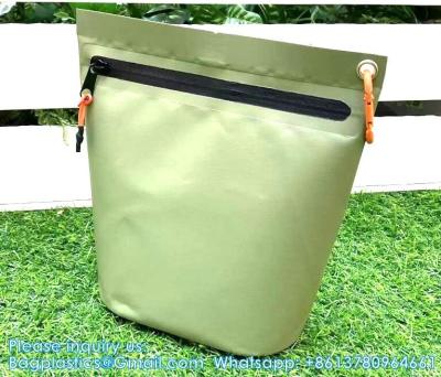 China PVC Tarp Pouch Toiletry Bag MakeUp Bag Sturdy PVC Tarpaulin Pencil Pouch Small Storage Bag for sale