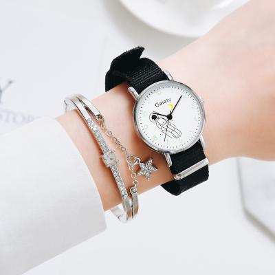 China Unisex 2 Pieces Watch With New Bracelet Canvas Strap Ladies Watch Strap Set Quartz Wrist Watch Women Watch Simple Clock Reloj Gift for sale