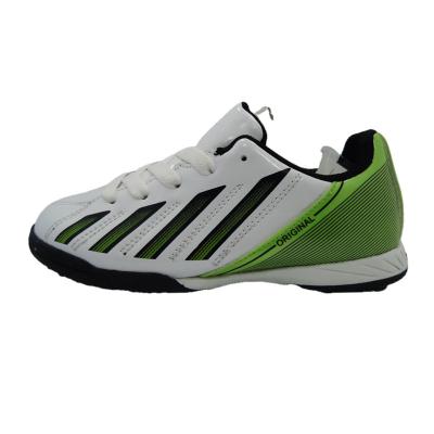 China EVA Popular Wholesale Latest Safety Fashion Sports Soccer Shoes for sale