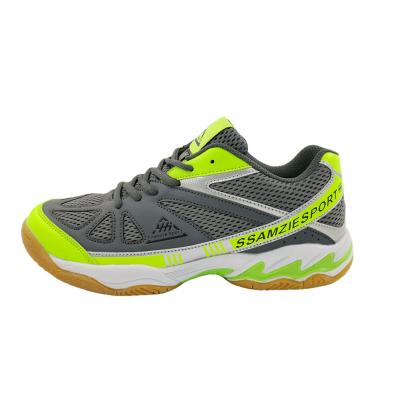 China EVA Comfortable High Quality New Leisure Sports Badminton Football Shoes for sale