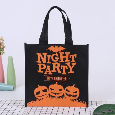 China BIODEGRADABLE Custom Design Trick Or Treat Halloween Candy Gift Nonwovens Shopping Tote Bag For Kids for sale