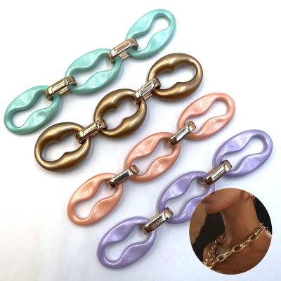 China New Summer Fashion Bag Multi Color High Toughness Acrylic Resin Chain Necklace Plastic Swimsuit Chain Decoration Accessory for sale