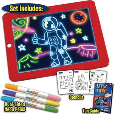 China Educational Toys Gifts 3D Magic Pad Led Light Drawing Board For Kids Custom Drawing Toy Set for sale