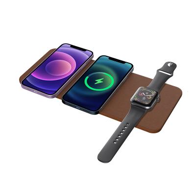 China Smart Watch 15W Fast Induction Charging Portable Wireless Chargers Ultra Slim 3 in 1 Leather Wireless Charger Pad for Apple for sale