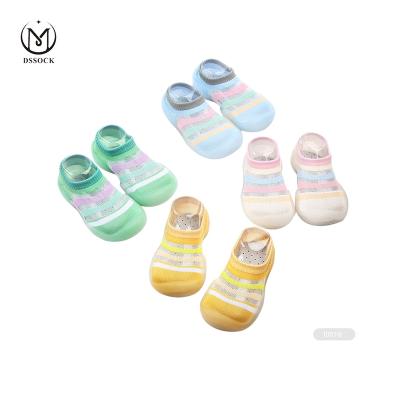 China DS I082 QUICK DRY Sock Socks Children's Shoe Socks With A Sole for sale