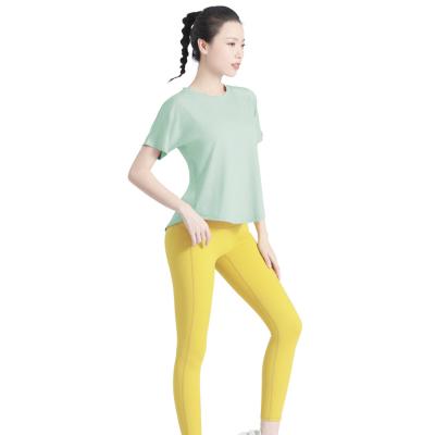 China Light Color Suitable Loose 88%Polyester+12%Spandex Breathable New Style Women Plus Young Girls T-shirt Blouse Yoga Quick Dry Running Clothes for sale