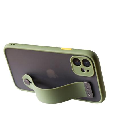 China New Christmas Waterproof Green Elements PC Material Wristband Holder Phone Case for sale