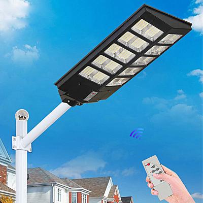 China Garden Hot Selling Solar Street Lights Outdoor Motion Sensor Home Garden Lights Dusk to Dawn Solar Lights Wireless Installment for sale