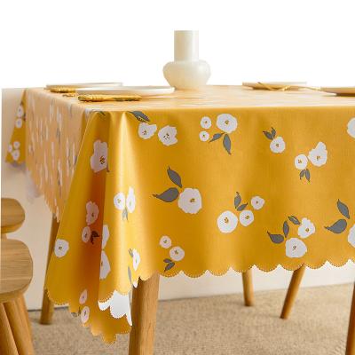 China Summer Waterproof Wrinkle Free Spring Table Cloth Wildflower Wildflower Table Cloth for Picnic Camping Patio Party Outdoor Kitchen for sale