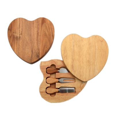 China 2022 Hot Sale Mini Viable Cheap Heart Shape Wooden Cheese Knife Board Set With Cheese Knife for sale