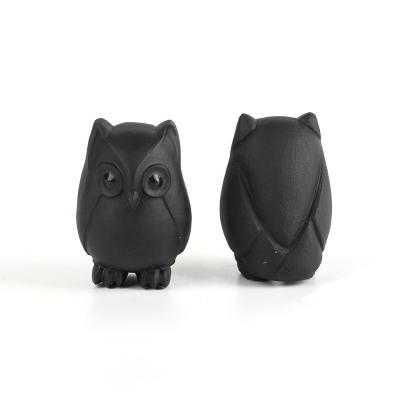 China Wholesale Natural Black Obsidian Animal Carving Crystal Owl Figurines From Europe For Gift for sale