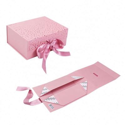 China Recyclable Paper Folding Gift Box For Wedding Foldable Magnetic Gift Box Custom Color Cosmetics Perfume Box for sale