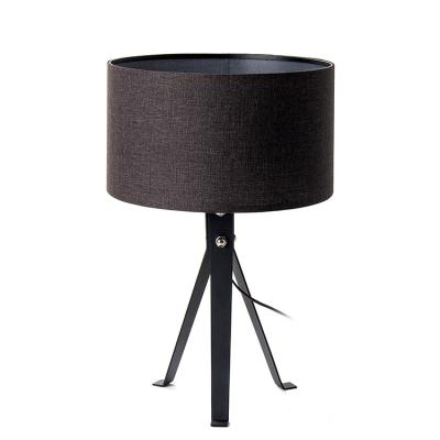 China Decoration Factory Directly Sell Modern Table Lamps E27 Bed Side Table Light All Black Eye Protection Desk Lamp for sale