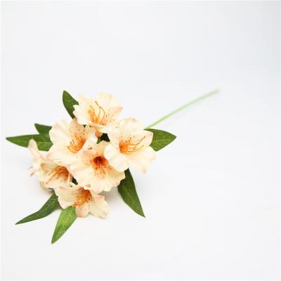 China Hot Style Plant Decorative Hot Sales Artificial Lily Flower Silk Material Artificial Flowers Outdoor For Garden for sale