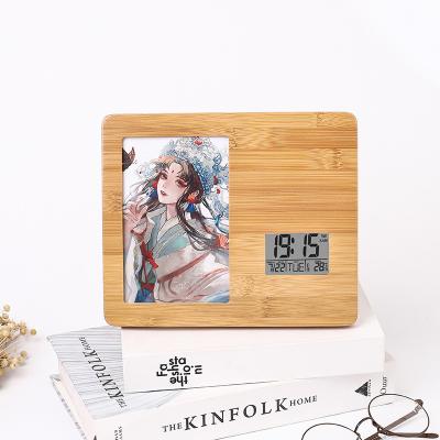 China Art Deco Hot Amazon Alarm Clock Digital Bedside Desk Decorations Photo Clock Wood Led Desk Clock With Picture Frame for sale