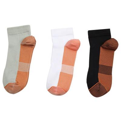 China Antibacterial Soccer Socks Unisex Breathable Cycling Sports Socks for sale