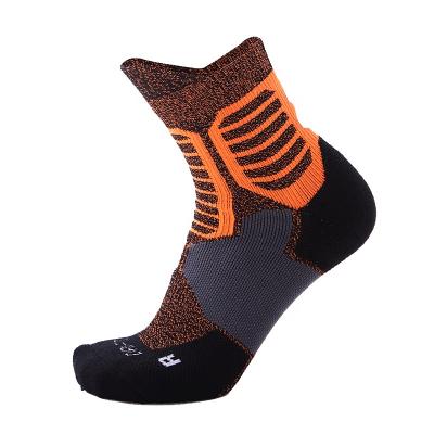 China Antibacterial Combed Training Men Crew School Cotton Wear Resistant Basketball Student Anti Slip Functional Socks for sale