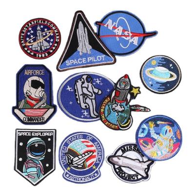 China 11 Pieces High Quality Viable Planets Astronaut Space Satellite Pilot Astronaut Aircraft Iron On Designer Patches For Clothing for sale