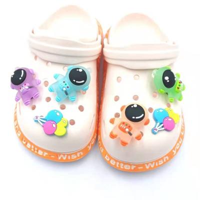 China Clog Charms 2021 3D Cartoon Fashion PVC Wholesale Astronaut Shoe Charms Shoe Decorations For Kids for sale