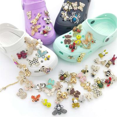 China Hot Selling DIY Removable High Class Metal Charms Decorations Animal Bee Butterfly For Beach Shoes Charms for sale