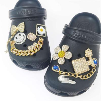 China Diamond Luxury Designer Fashion Metal Rhinestone Hip Hop Cuban Chain For Hobble Shoe Decoration With Buckles for sale