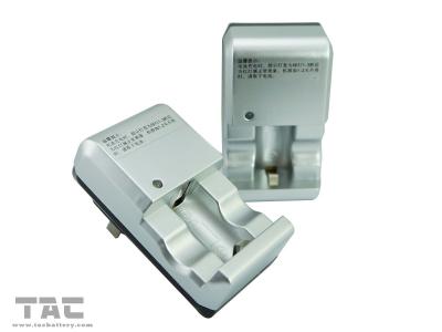 Cina Caricabatteria ricaricabile bianco del portatile CR2 di CA 220 V DC3.6V 100mA in vendita