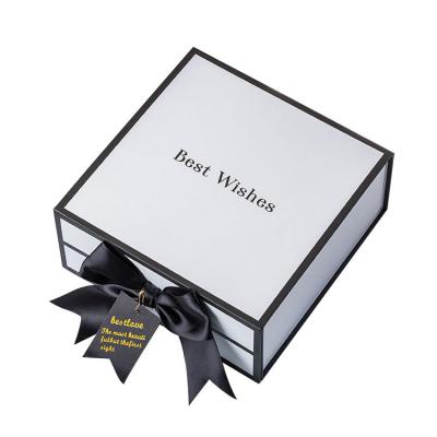 China Recyclable Fancy Personalized Foldable Magnetic Gift Box Packaging Luxury Size Quality With Satin Bow for sale