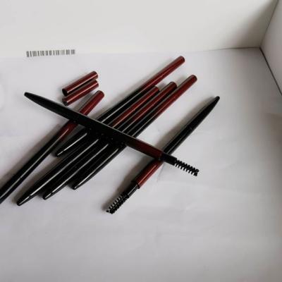 Chine Un crayon de sourcil imperméable personnalisable, un crayon de sourcil noir avec pinceau à vendre