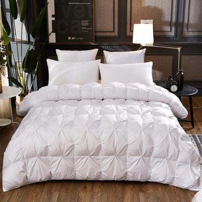 China Hot Wholesale Large Downproof Cotton Fabric Duck Down Goose Down Comforter Comforter Quilt Soft for sale