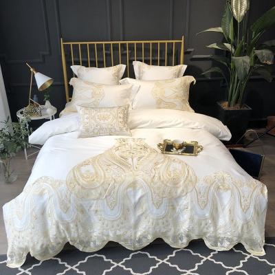 China Beautiful Disposable Luxury Lace Home Textile Bed Linen Bedding Set Embroidery Sheet Duvet Cover Set Queen Size for sale