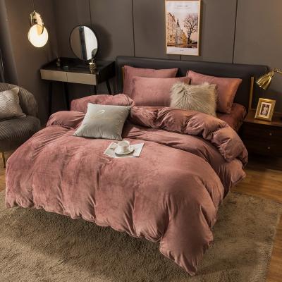 China Winter Fleece Bedding Set Bed Sheet Anti-static Luxury 100% Velvet Flannel Sheets Polyester Bed Linen King Size for sale