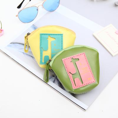 China Fashion factory main case pu material giraffe small contrast wholesale SHELL-shaped cartoon children invent purse 2021 for sale