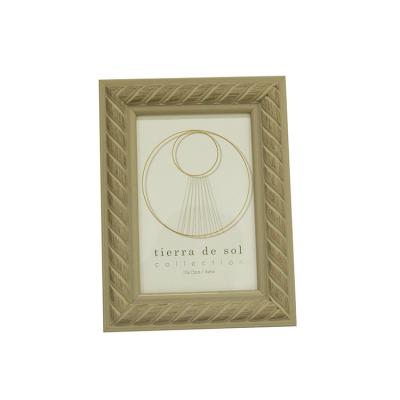 China Picosecond simple classic high-grade home photo view picture display wholesaler decorative photo frame for sale