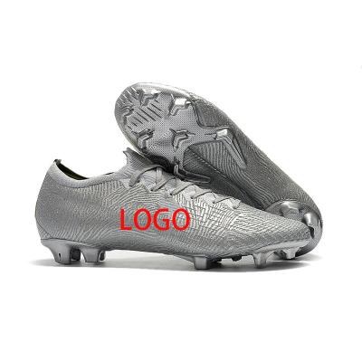 China Plastic Cement Mens Soccer Shoes Sport New 2022 Custom Made Football Boots Non-slip Gray Soccer Shoes For Men for sale