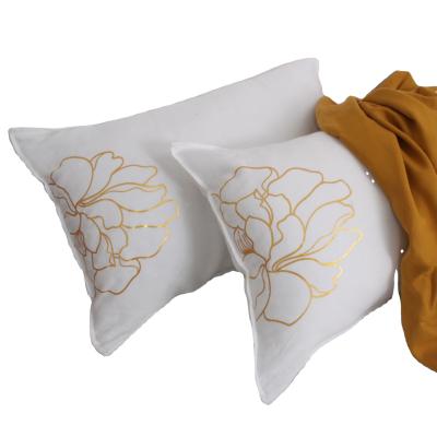 China Luxury Anti-Static Stoned Washed Pure White Linen Pillowcases With Gold Pattern for sale