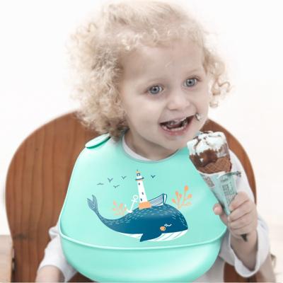 China 2020 New Sustainable Baby Trend 0-3 Soft Silicone Bib Waterproof Soft Snap Feeding Baby Bibs Button Adjustable Aprons for sale