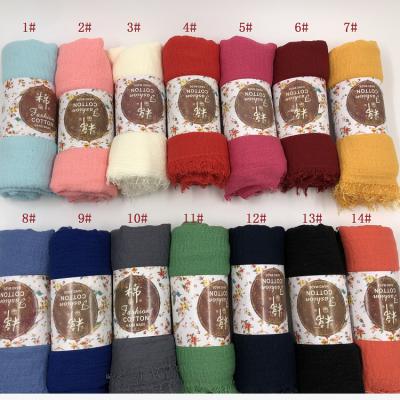 China 2019 fashion single color fashion excellent hot fantastic style wholesale cotton fold cotton hijab men and women for sale