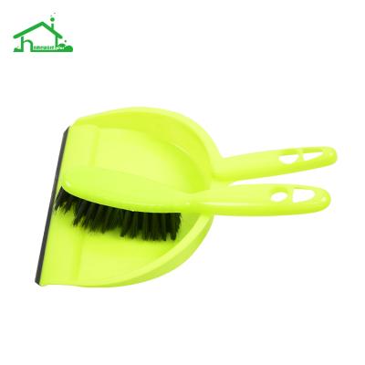 China Eco-friendly computer keyboard and brush new design house cleaning plastic broom and dustpan for sale